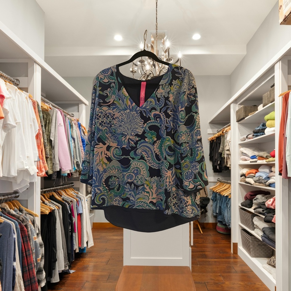 Lilly Pulitzer as large